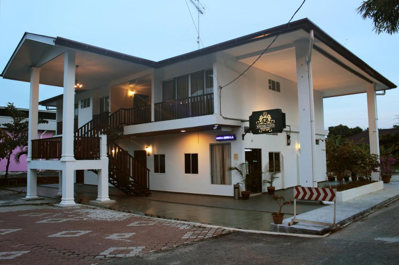 Kesuma Villa Parit Raja Εξωτερικό φωτογραφία